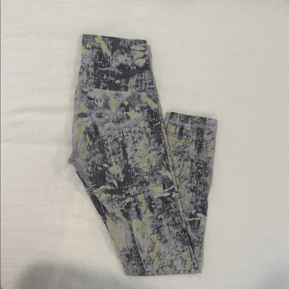 Lululemon Patterned capri Leggings